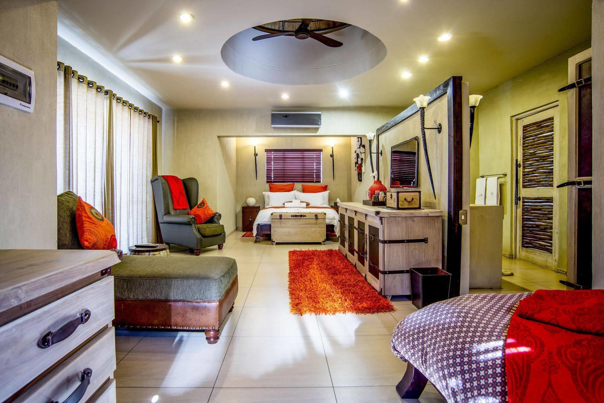 Sun Karros Daan Viljoen Hotel Windhoek Kültér fotó