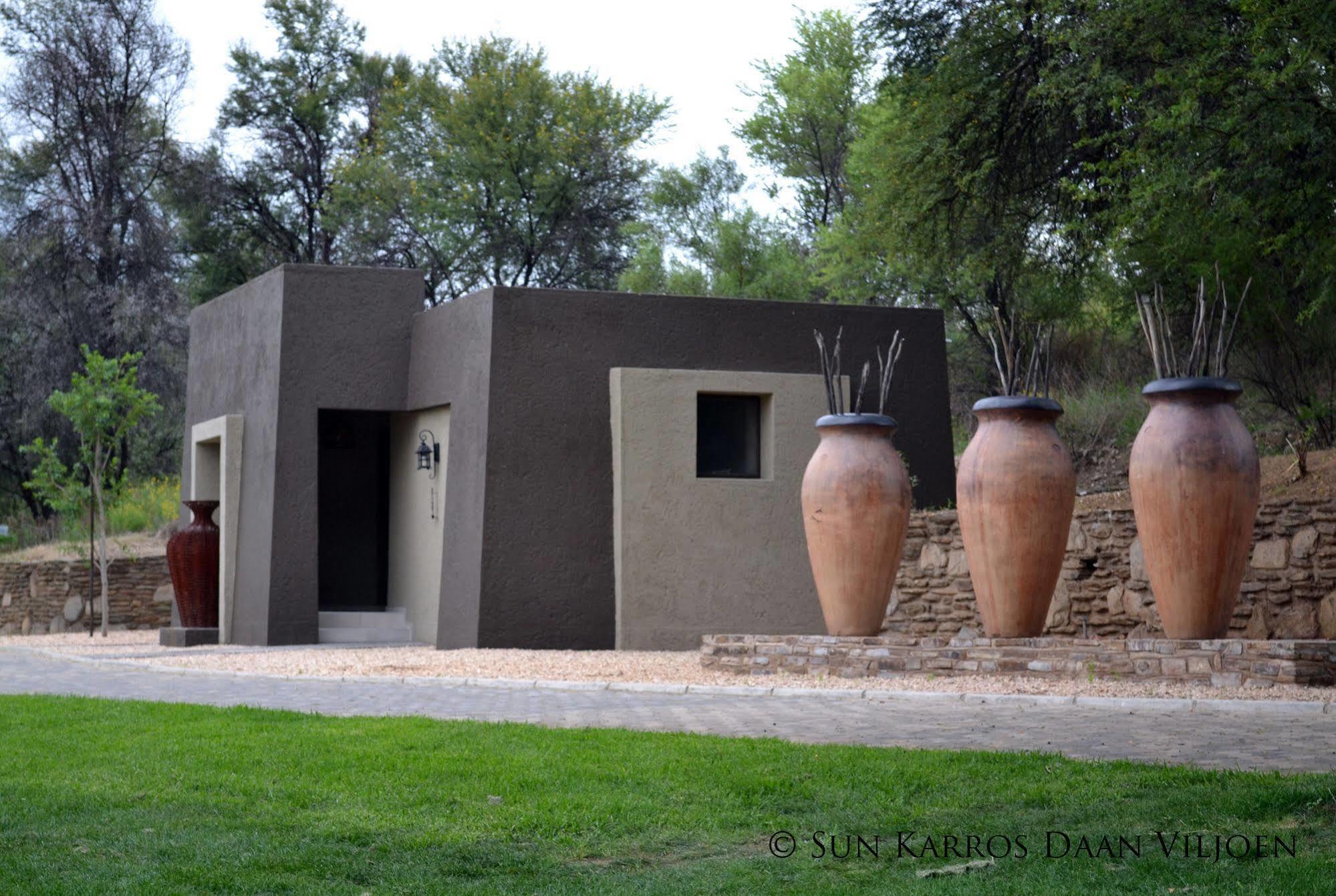 Sun Karros Daan Viljoen Hotel Windhoek Kültér fotó